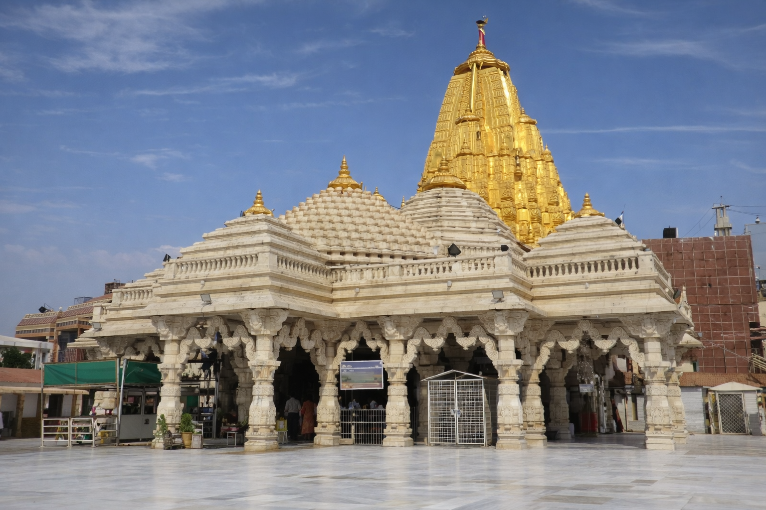 श्री अरासुरी अंबाजी माता मंदिर